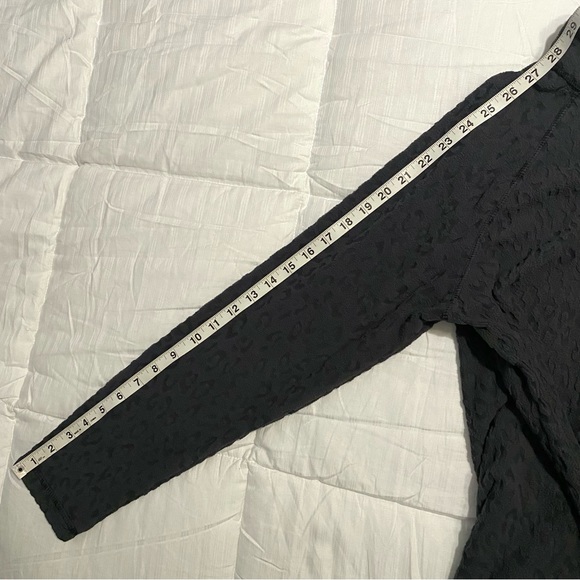 Eddie Bauer Dark Gray Leopard Print Quarter Zip Fleece Sweater Women’s Size L - Picture 11 of 11